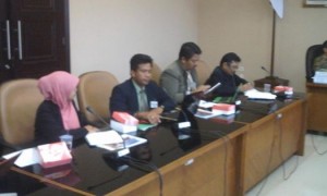 foto-presentasi-alih-status-di-diktis-kemenag-RI-300x180